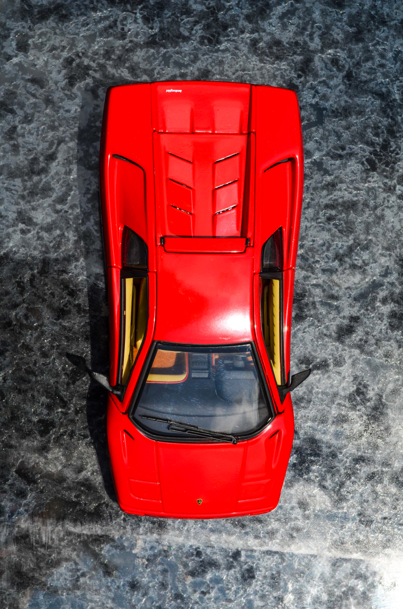 Illustration for article titled Car Week: The '90s - Diablo Rosso Edition